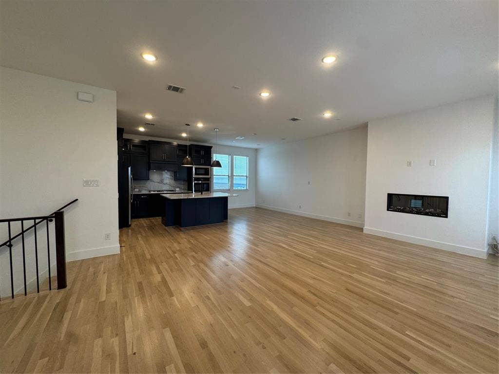 1221 Mark Place, Rowlett, TX 75088 1221 Mark Place, Rowlett, TX 75088
