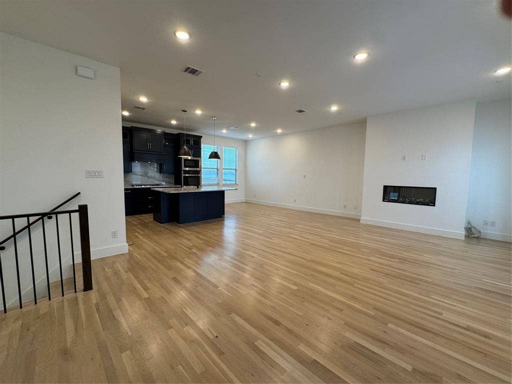 1221 Mark Place, Rowlett, TX 75088 1221 Mark Place, Rowlett, TX 75088
