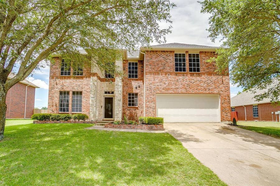 Property photo for 1607 Willow Lane, Cedar Hill, TX