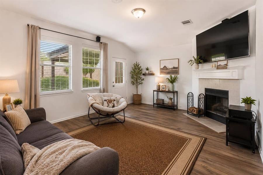 Property photo for 1838 Sierra Trail, Lancaster, TX