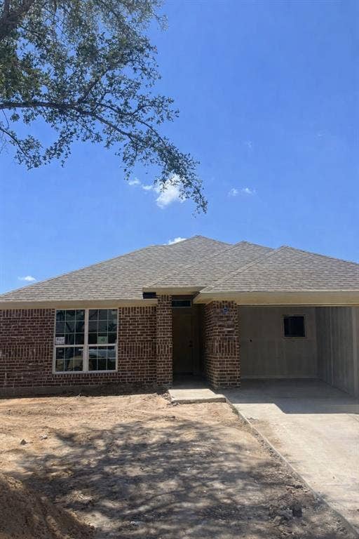 Property photo for 413 Conway Street, Lacy Lakeview, TX