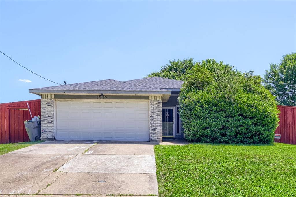 9324 Teagarden Road, Dallas, TX 75217 9324 Teagarden Road, Dallas, TX 75217
