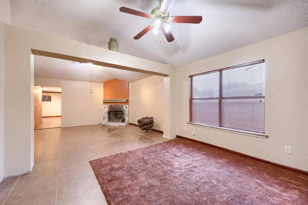 9324 Teagarden Road, Dallas, TX 75217 9324 Teagarden Road, Dallas, TX 75217