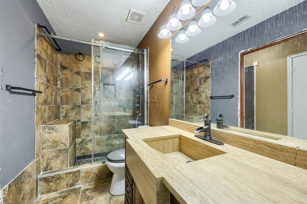9324 Teagarden Road, Dallas, TX 75217 9324 Teagarden Road, Dallas, TX 75217