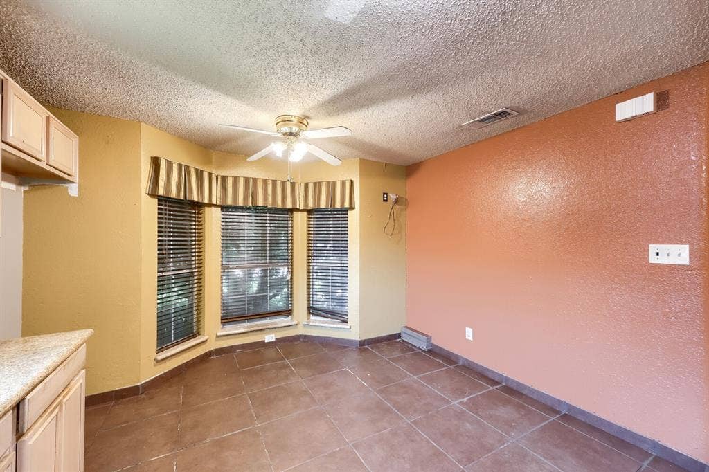 9324 Teagarden Road, Dallas, TX 75217 9324 Teagarden Road, Dallas, TX 75217
