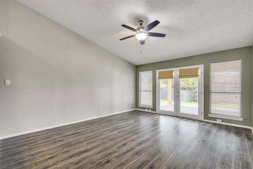 5928 Chisholm Trail, Haltom City, TX 76148 5928 Chisholm Trail, Haltom City, TX 76148