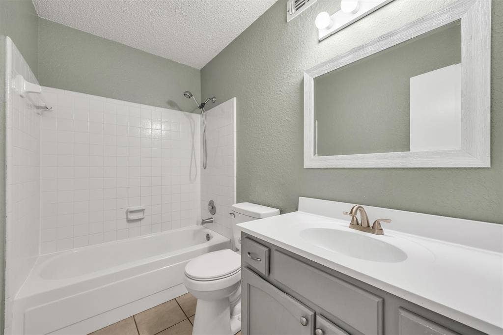 5928 Chisholm Trail, Haltom City, TX 76148 5928 Chisholm Trail, Haltom City, TX 76148