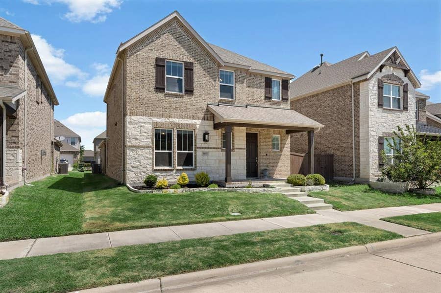 Property photo for 1413 Bellingham Lane, Garland, TX