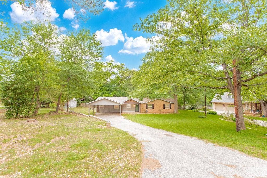 105 Grass Knoll Drive, Hideaway, TX 75771 105 Grass Knoll Drive, Hideaway, TX 75771