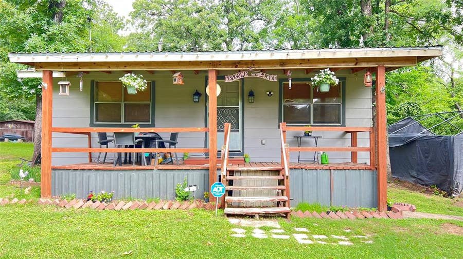 Property photo for 613 Hilltop Drive, Tool, TX