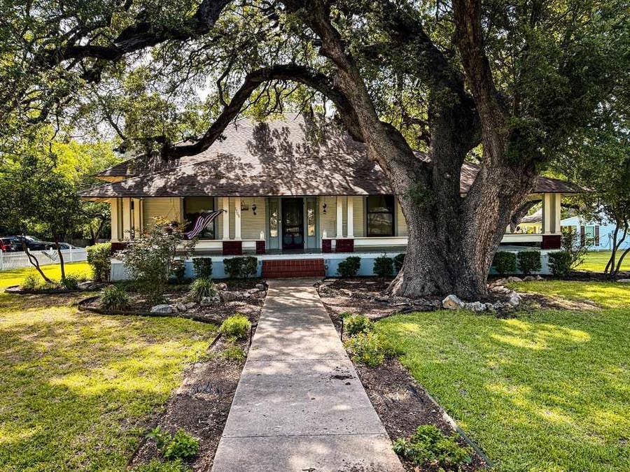 Property photo for 1708 S Wall Street, Belton, TX