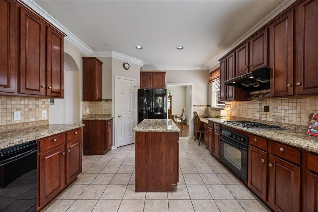 1501 Weathered Wood Lane, Garland, TX 75040 1501 Weathered Wood Lane, Garland, TX 75040