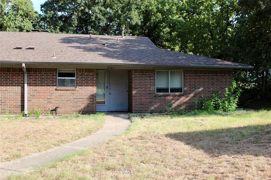 Property photo for 2207 Canterbury Court, Denton, TX