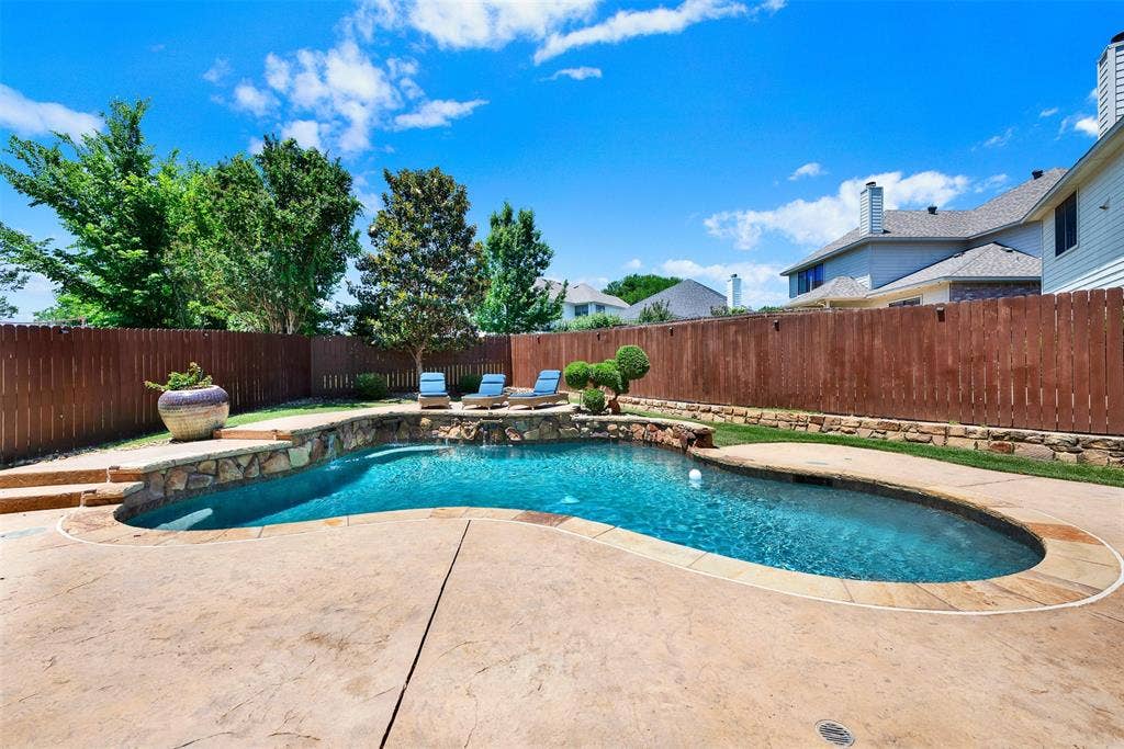 3024 Greenway Drive, Burleson, TX 76028 3024 Greenway Drive, Burleson, TX 76028