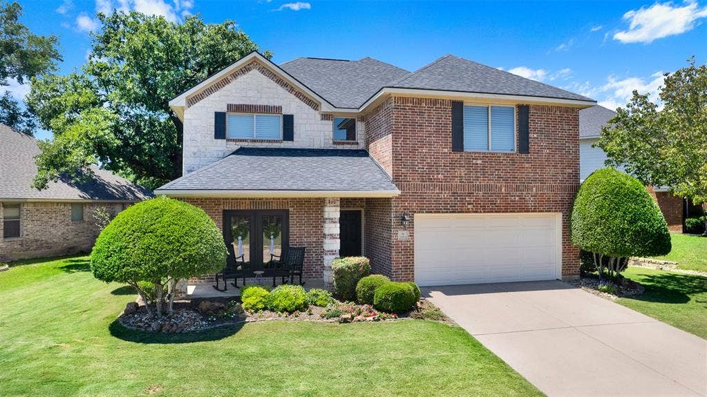 3024 Greenway Drive, Burleson, TX 76028 Welcome Home!