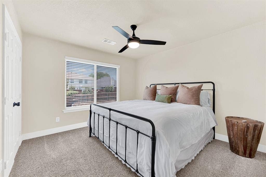 3024 Greenway Drive, Burleson, TX 76028 3024 Greenway Drive, Burleson, TX 76028