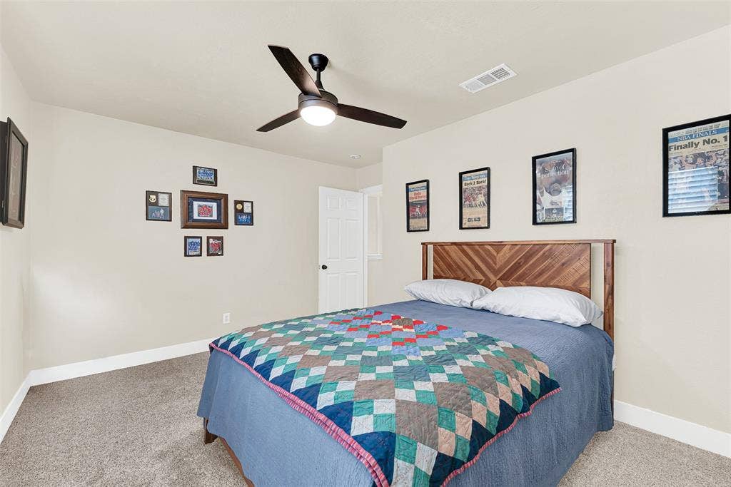 3024 Greenway Drive, Burleson, TX 76028 3024 Greenway Drive, Burleson, TX 76028