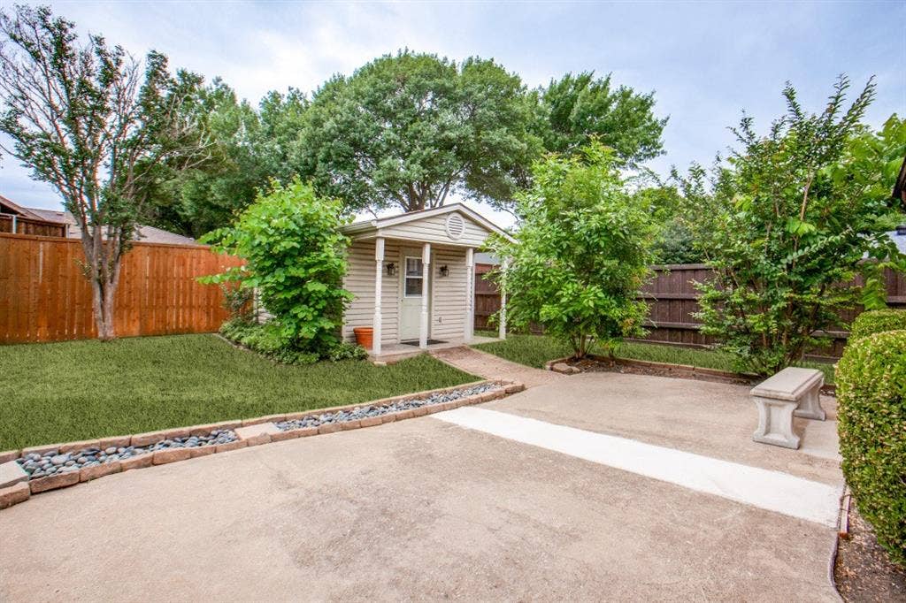 2004 Tampico Drive, Plano, TX 75075 Workshop Cottage with Electricity