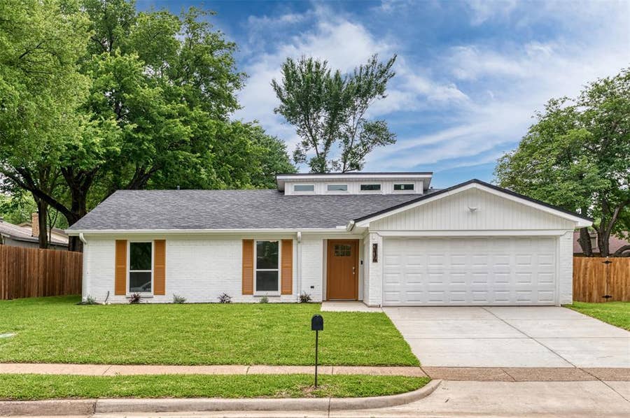 Property photo for 314 Sixpence Lane, Euless, TX