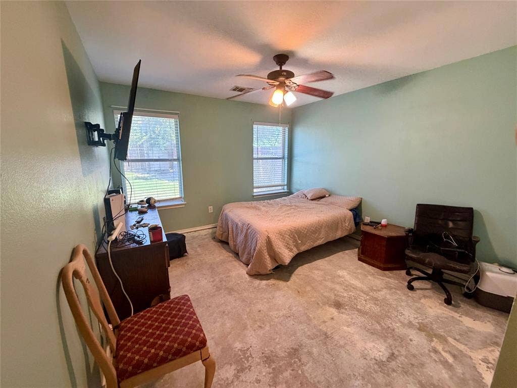 514 Morningside Court, Midlothian, TX 76065 Bed 1