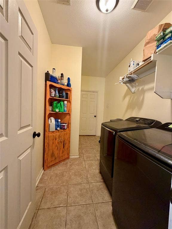 514 Morningside Court, Midlothian, TX 76065 with Garage entrance