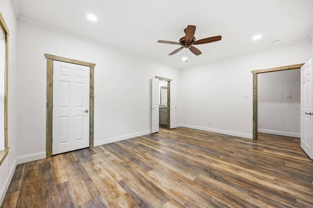 1044 E Woodridge Road, Waxahachie, TX 75165