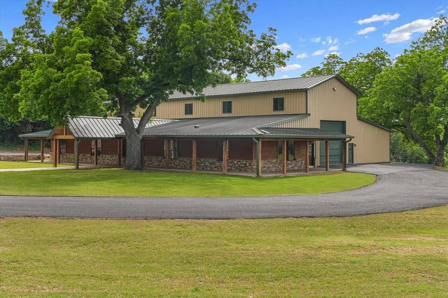 Property photo for 7101 County Road 1037, Blue Ridge, TX
