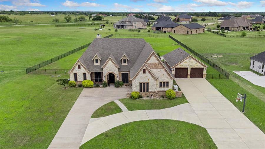 Property photo for 2135 Lake Estates Drive, Rockwall, TX