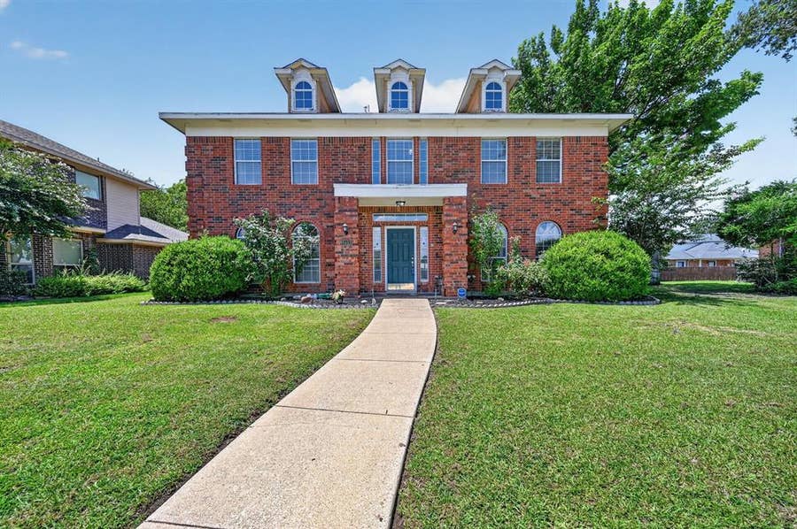 Property photo for 8413 Linda Vista Court, Rowlett, TX