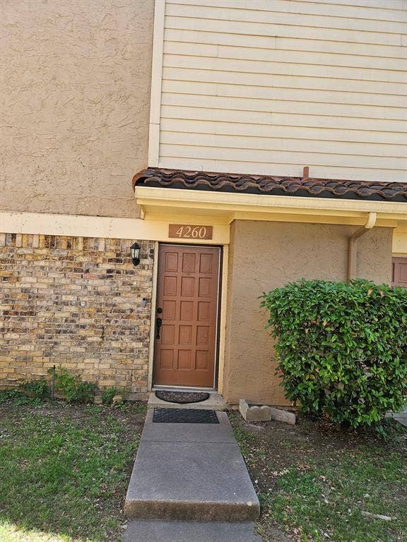 Property photo for 4260 Madera Road, #2, Irving, TX