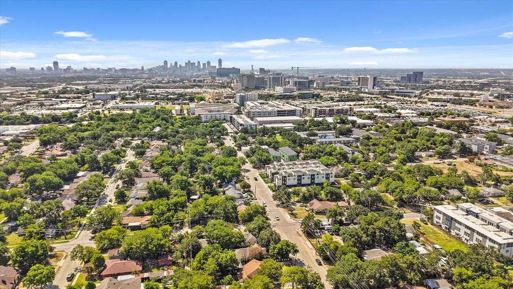 7225 Mohawk Drive, Dallas, TX 75235 7225 Mohawk Drive, Dallas, TX 75235