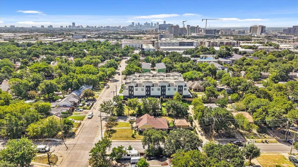 7225 Mohawk Drive, Dallas, TX 75235 7225 Mohawk Drive, Dallas, TX 75235