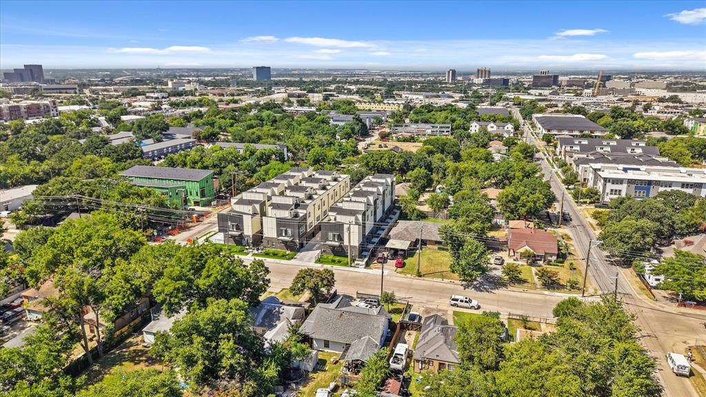 7225 Mohawk Drive, Dallas, TX 75235 7225 Mohawk Drive, Dallas, TX 75235