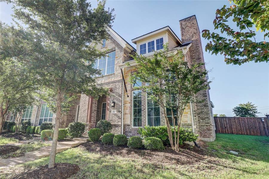Property photo for 4941 Shore Crest Drive, McKinney, TX