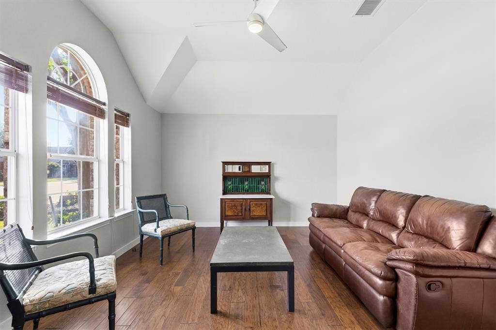 5124 Forest Lawn Drive, McKinney, TX 75071 5124 Forest Lawn Drive, McKinney, TX 75071