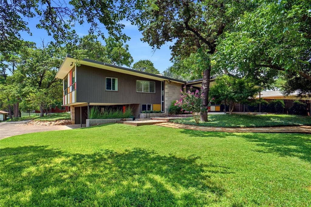 1403 Kendolph Drive, Denton, TX 76205