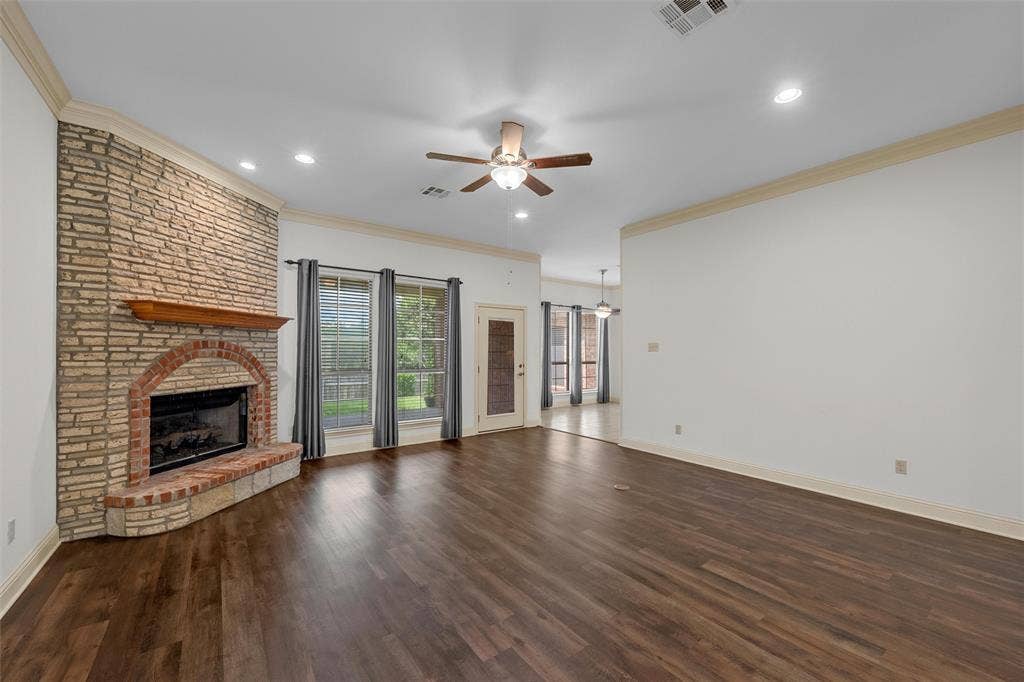 1305 Buffalo Pass, Woodway, TX 76712 1305 Buffalo Pass, Woodway, TX 76712
