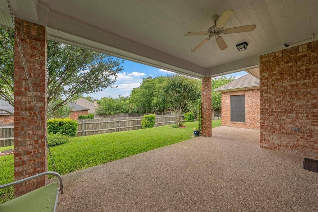 1305 Buffalo Pass, Woodway, TX 76712 1305 Buffalo Pass, Woodway, TX 76712