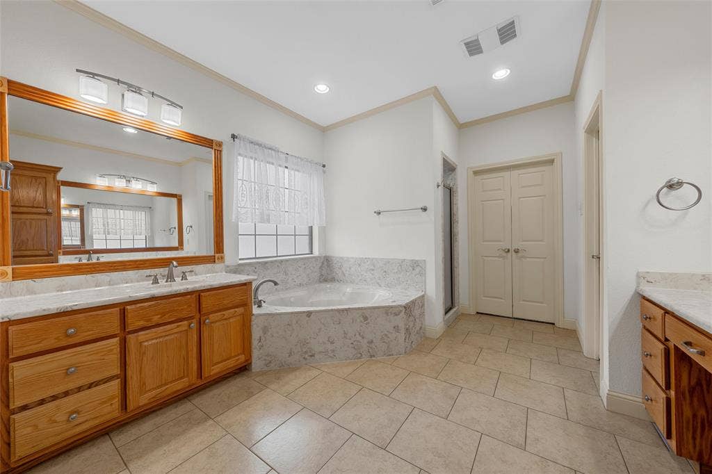 1305 Buffalo Pass, Woodway, TX 76712 1305 Buffalo Pass, Woodway, TX 76712