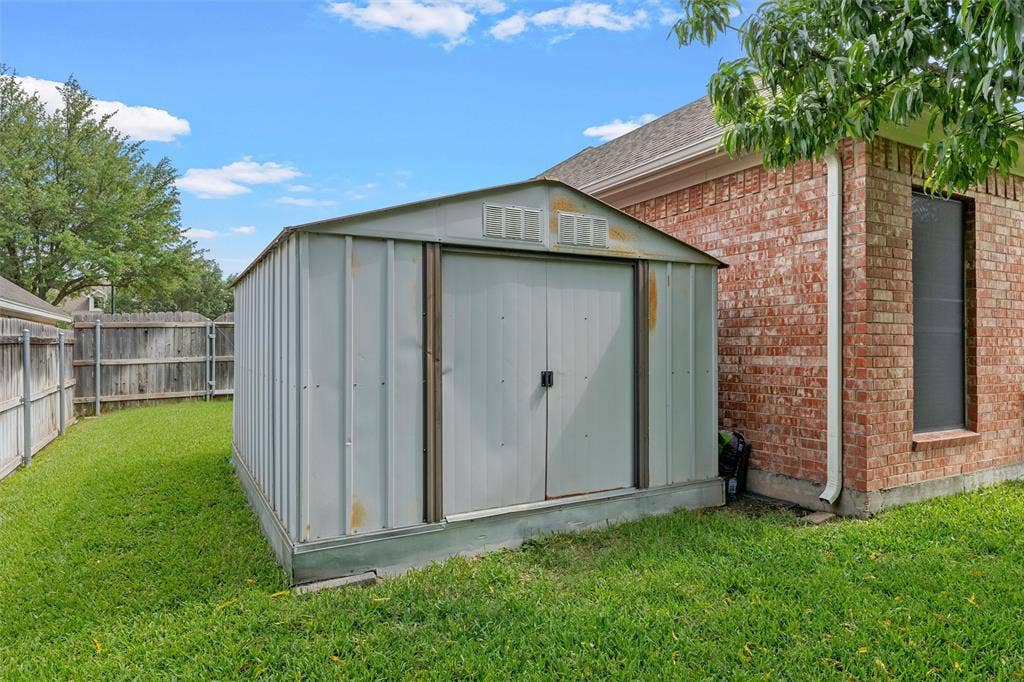 1305 Buffalo Pass, Woodway, TX 76712 1305 Buffalo Pass, Woodway, TX 76712