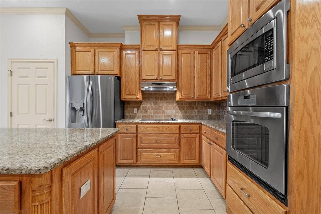 1305 Buffalo Pass, Woodway, TX 76712 1305 Buffalo Pass, Woodway, TX 76712