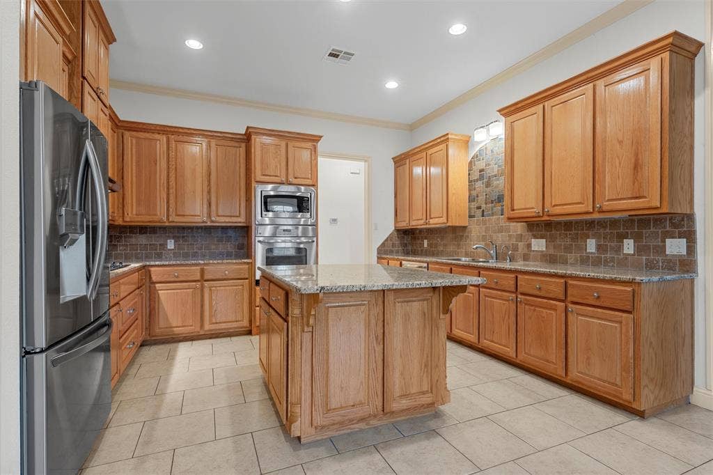 1305 Buffalo Pass, Woodway, TX 76712 1305 Buffalo Pass, Woodway, TX 76712
