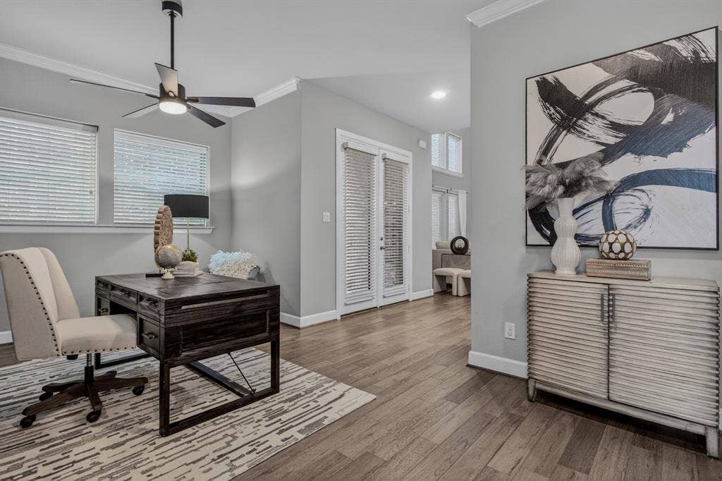 6301 Millie Way, McKinney, TX 75070 Beautiful and well-maintained hardwood floors.