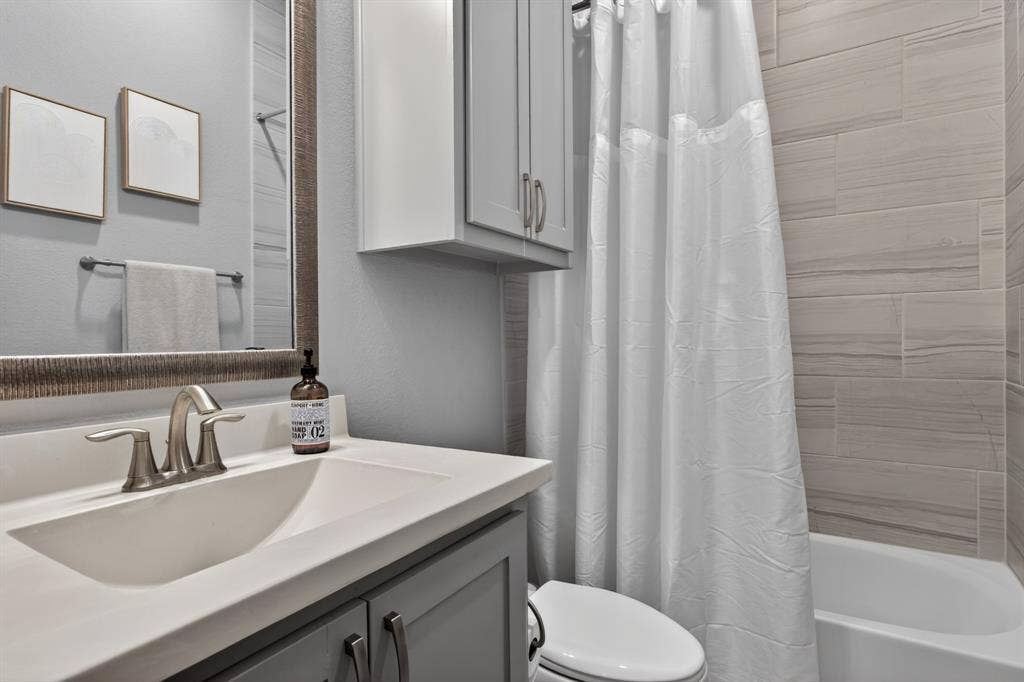 6301 Millie Way, McKinney, TX 75070 6301 Millie Way, McKinney, TX 75070