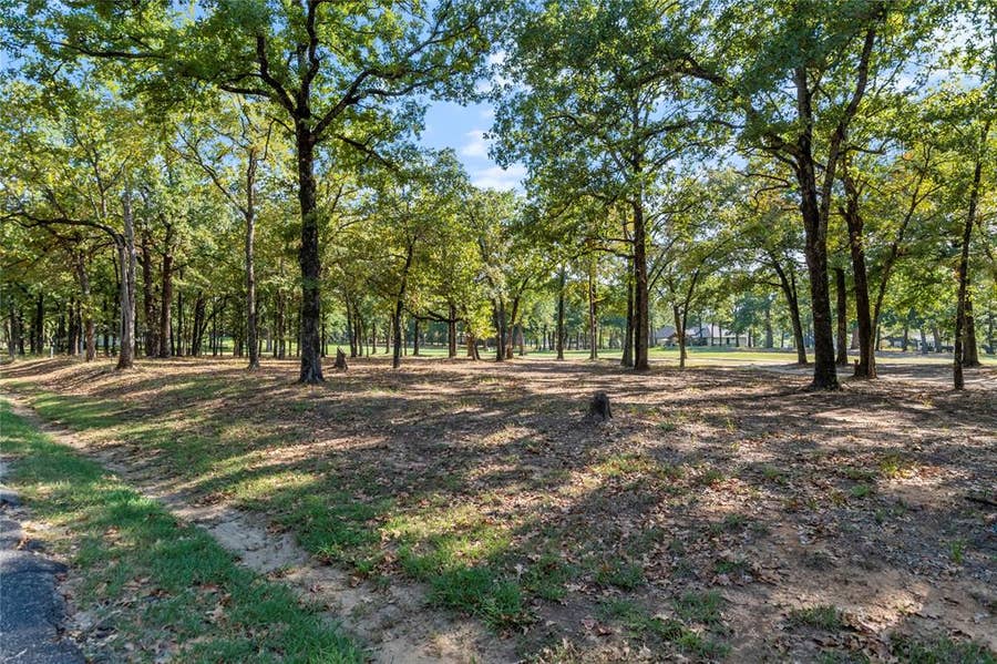 Property photo for 221 Colonial Drive, Mabank, TX