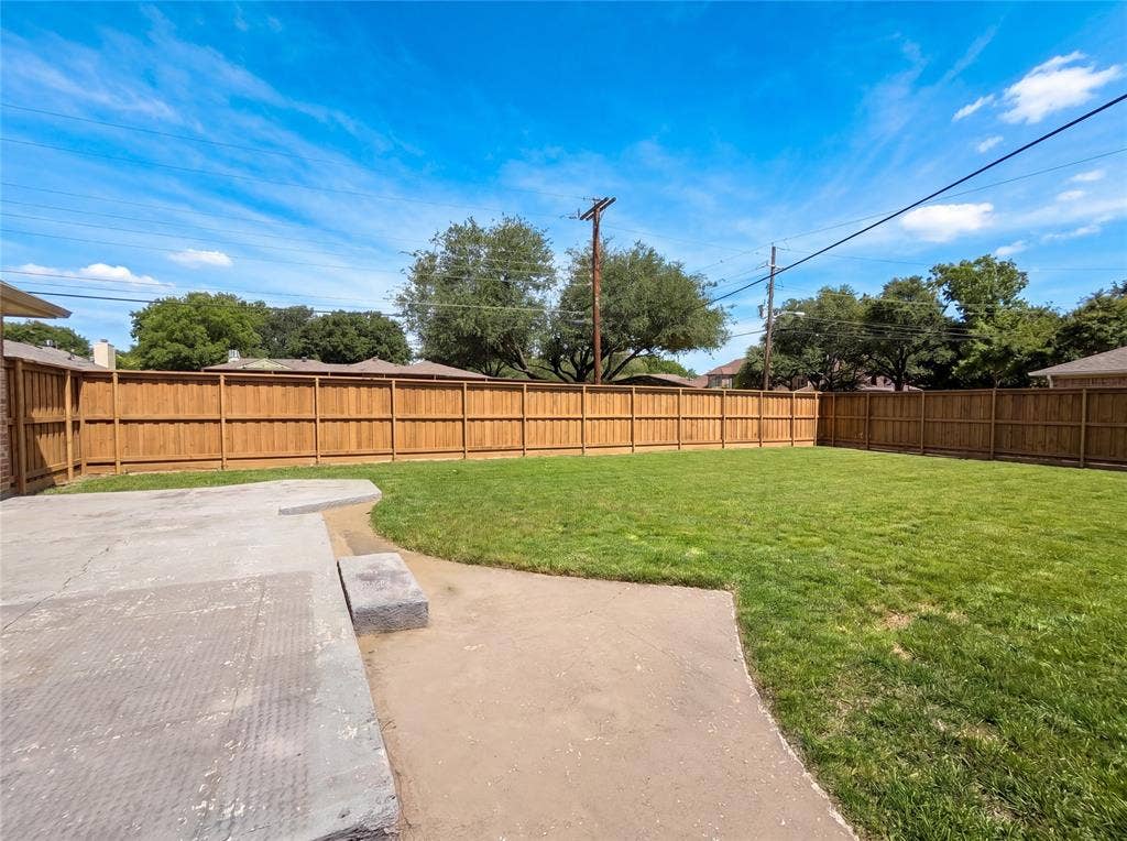 11083 Erhard Drive, Dallas, TX 75228 11083 Erhard Drive, Dallas, TX 75228