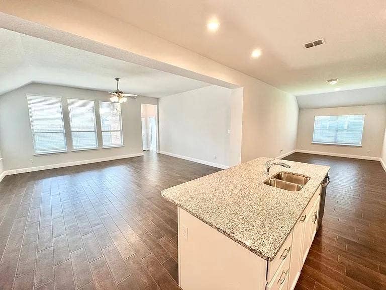429 Cooper Street, Argyle, TX 76226 429 Cooper Street, Argyle, TX 76226