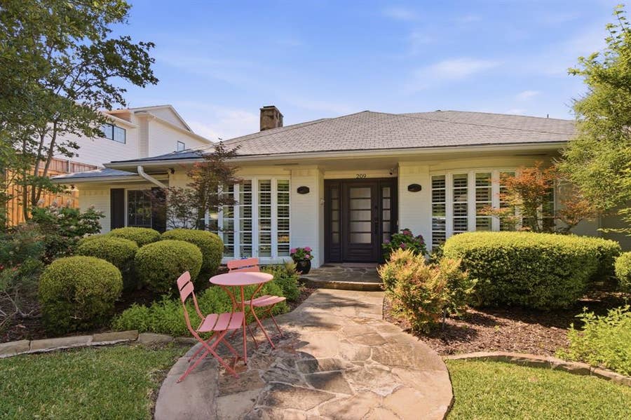 Property photo for 209 Fall Creek Drive, Richardson, TX