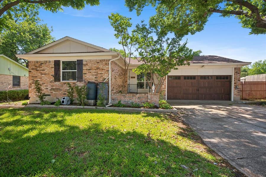 Property photo for 1903 Provincetown Lane, Richardson, TX