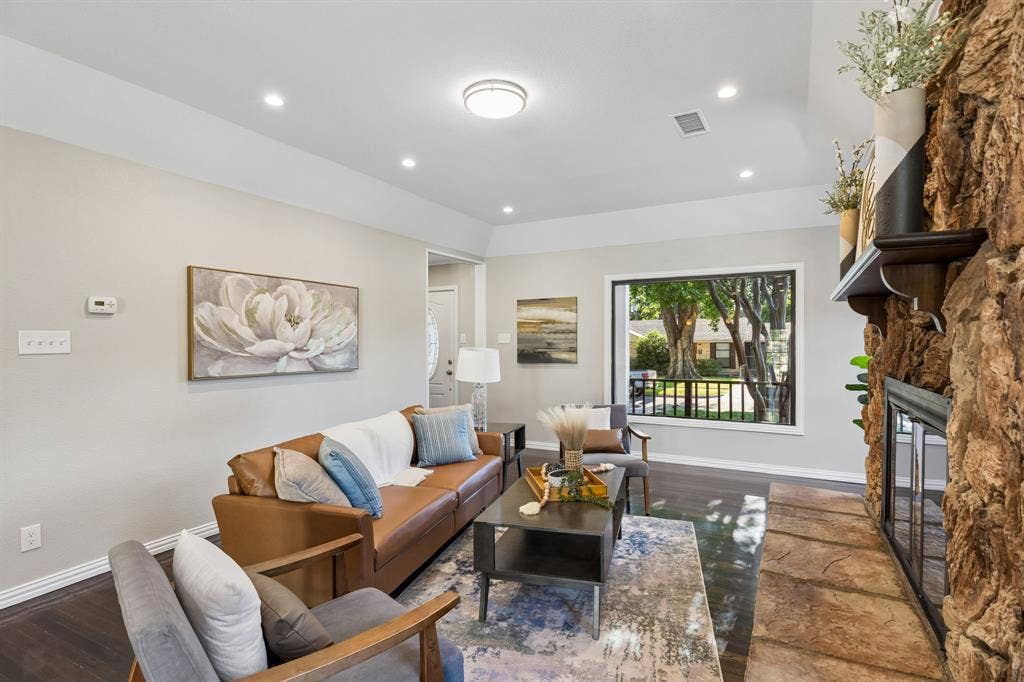 9966 Coppedge Lane, Dallas, TX 75220 9966 Coppedge Lane, Dallas, TX 75220